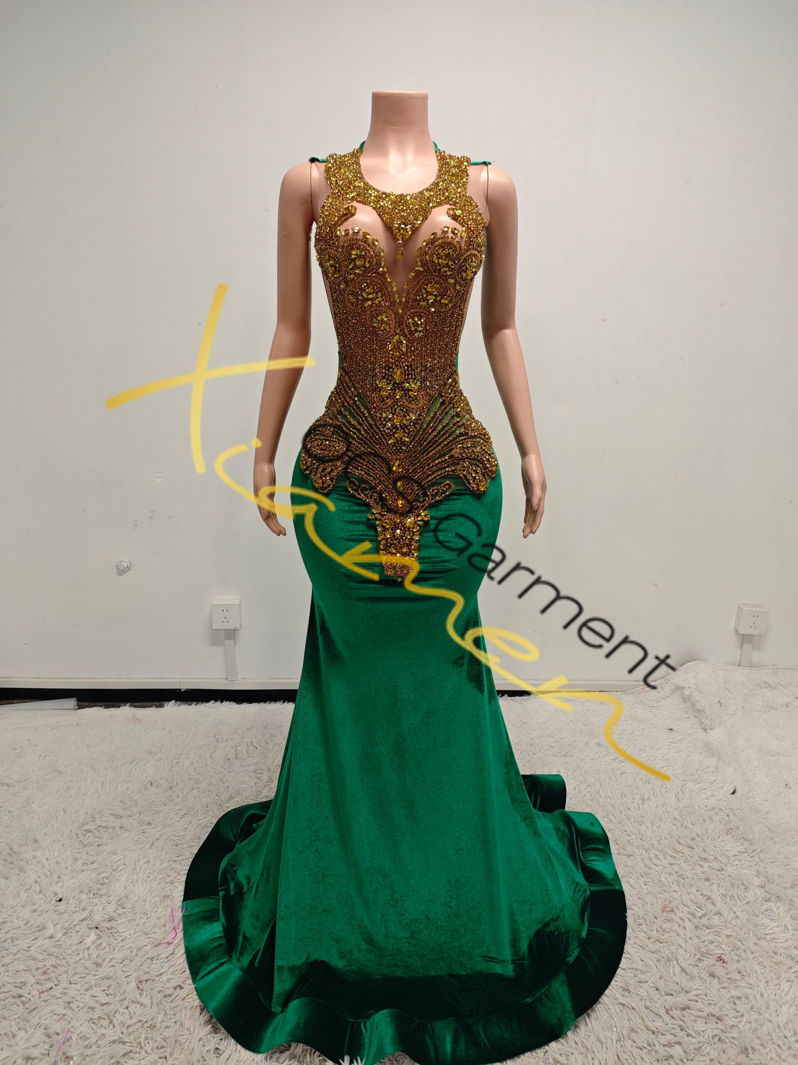 the scarlet majesty (black) (copy) the scarlet majesty (black) (copy)